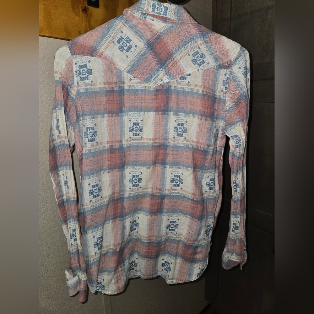 ####American Eagle Vintage Boyfriend Shirt - Picture 3 of 5